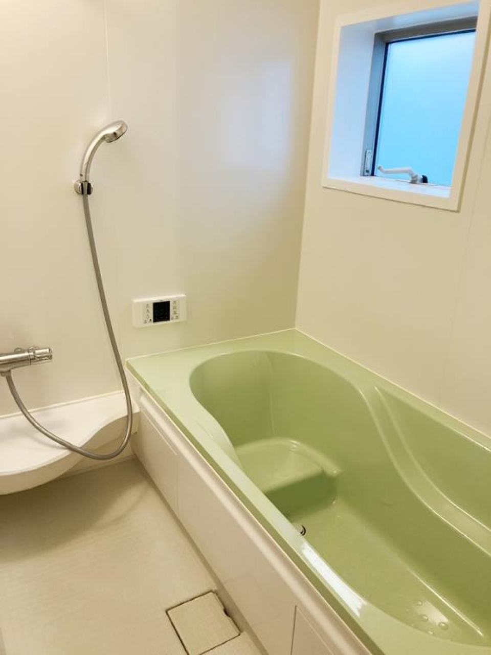 ゆったり浸かれるバスルーム