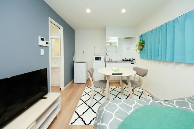 コンバーテル根岸　※ベッドは撤去済み。現在居住中のため現況優先します