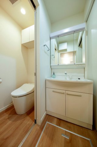 コンバーテル根岸