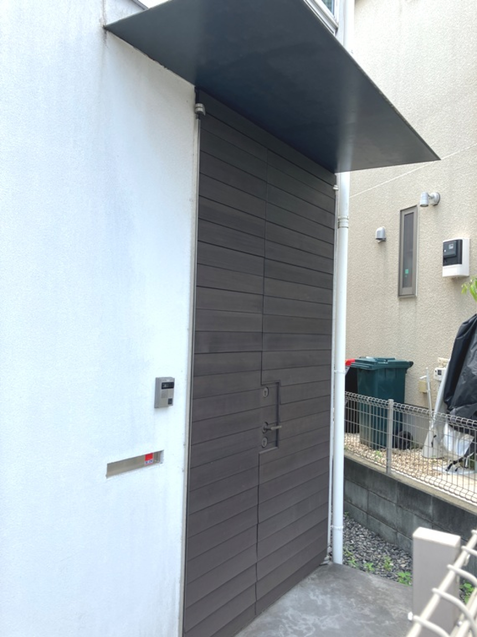 ただいまーと帰ってくる玄関はこちら。