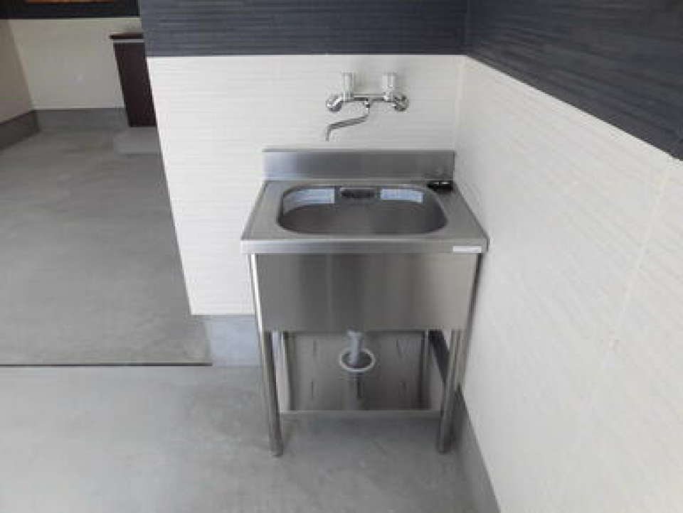 ガレージ内シンク