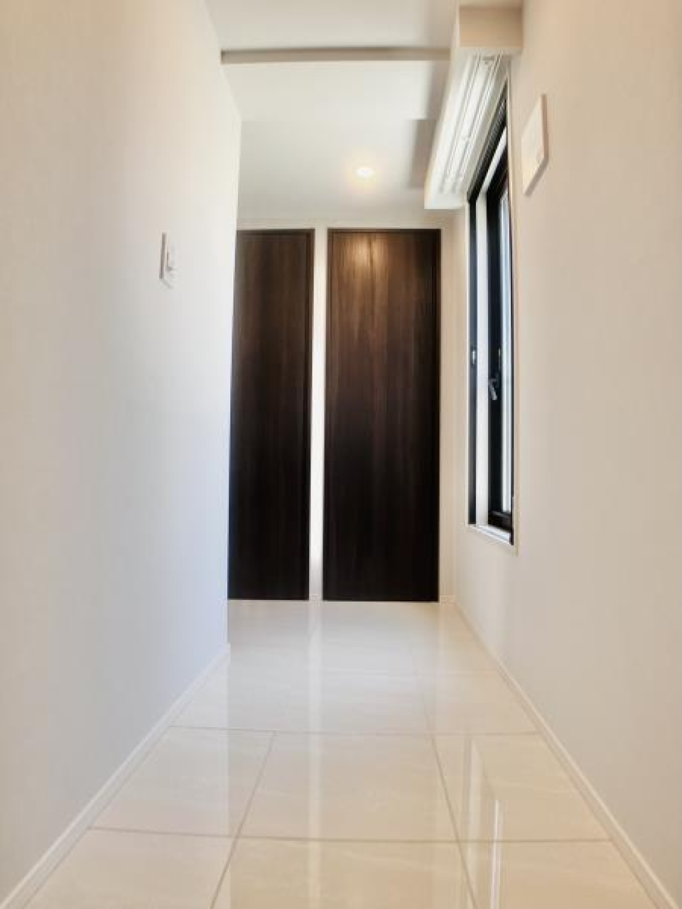 玄関も抜け目なく素敵…。