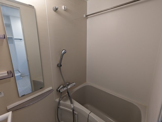 ログ登戸ステーション