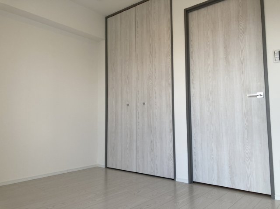 ログ登戸ステーション