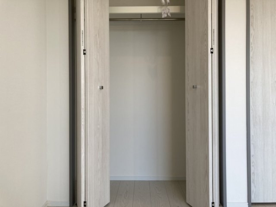 ログ登戸ステーション