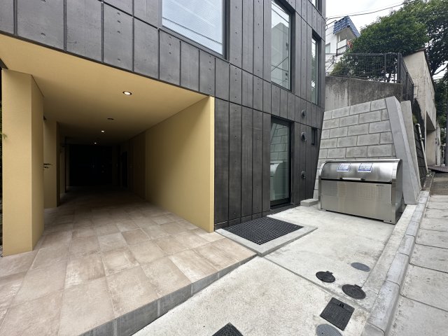 ゴミ捨て場付近の様子。