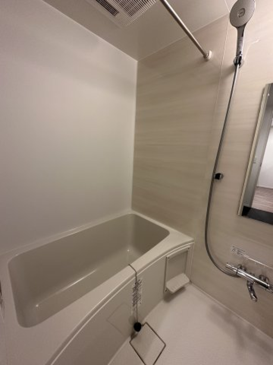 お風呂で疲れを癒しましょう。