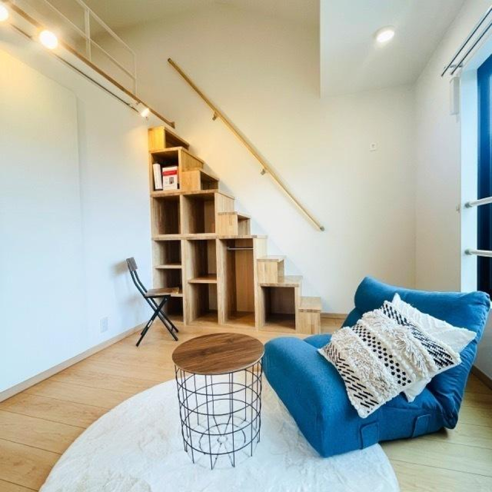 木の箱っぽい階段に一目ぼれ！