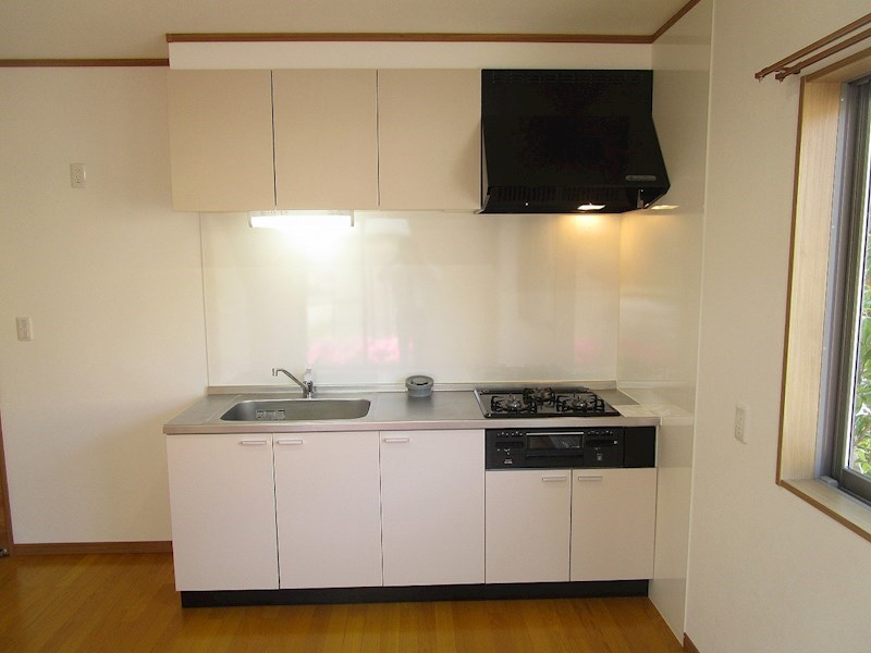 3口コンロ付きシステムキッチン