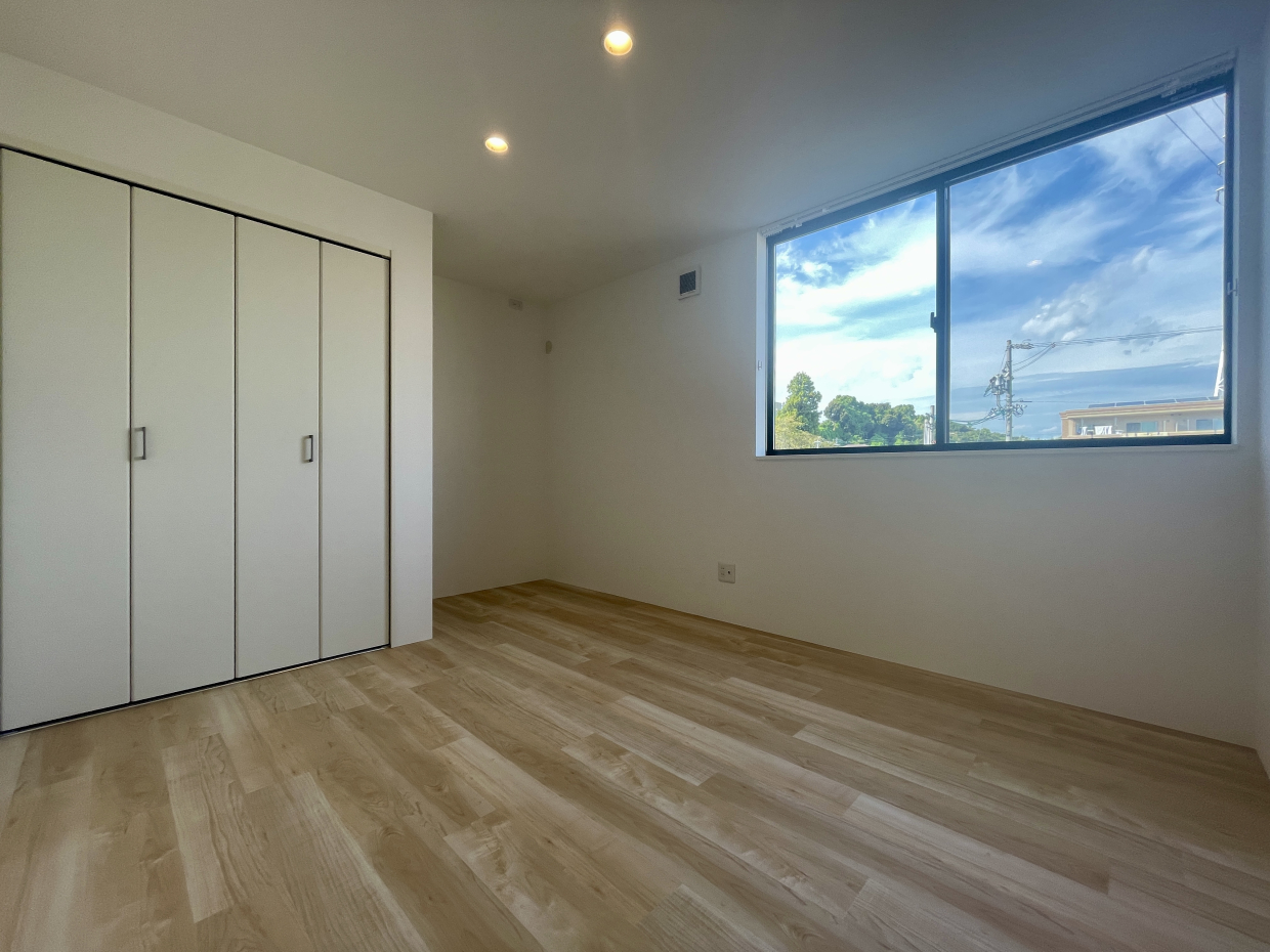 6.49帖の洋室。こちらが寝室かな？