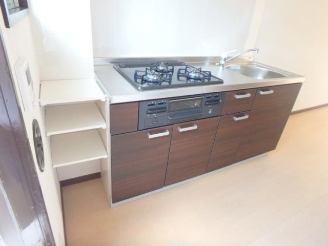 システムキッチン（3口ガスコンロ・グリル付）