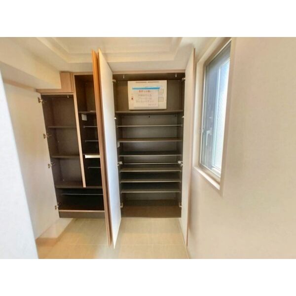 シューズボックス