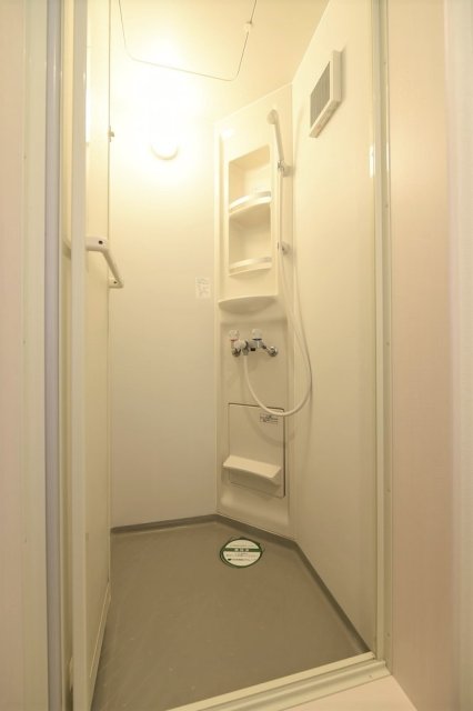 シャワーブース