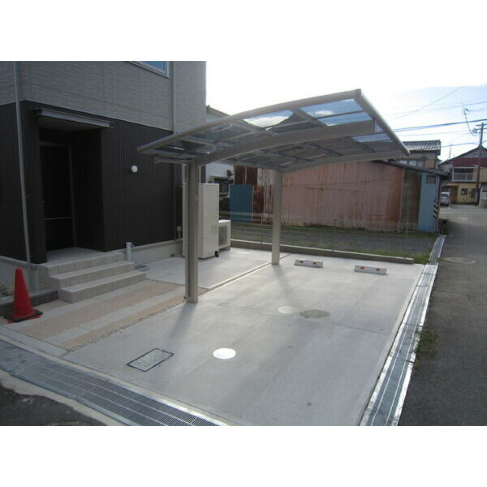 屋根付きカーポート