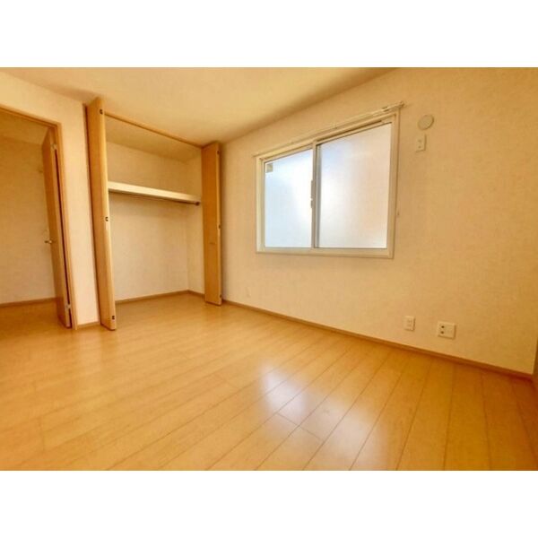 北側洋室　6.1帖