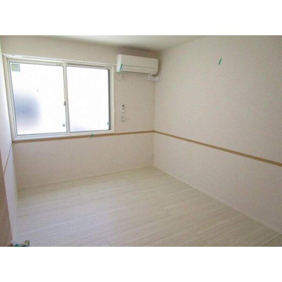 北側洋室　6.2帖