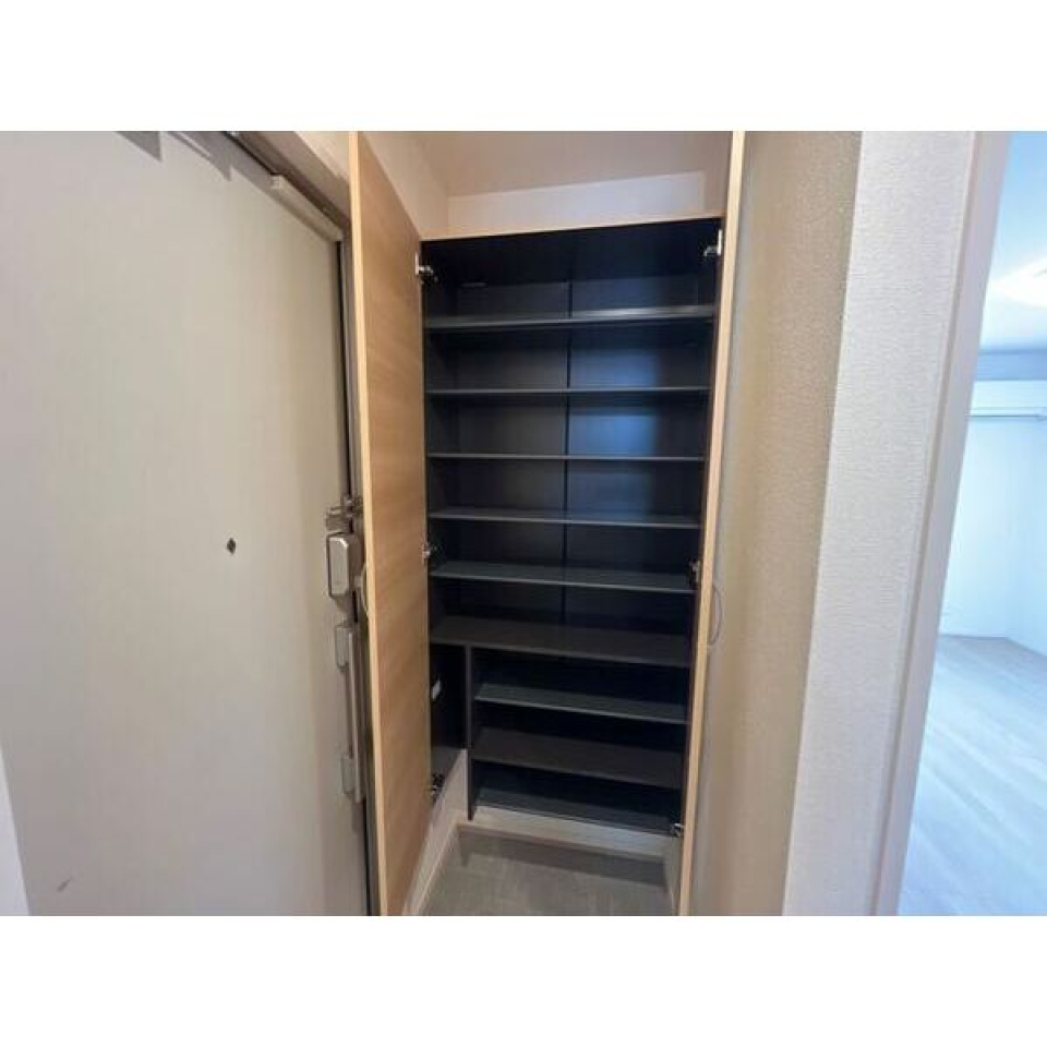 玄関　シューズボックス