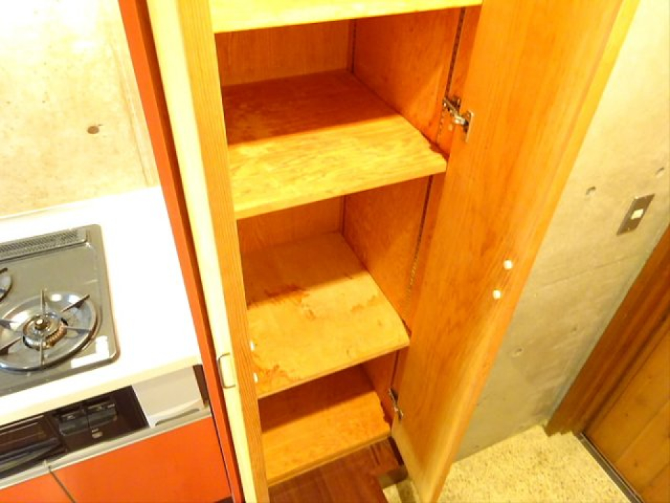 木のシューズラック