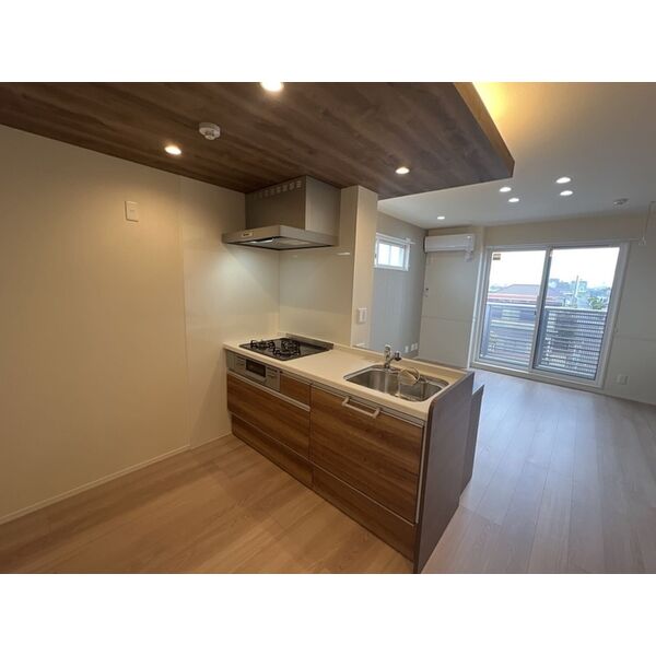 対面式システムキッチン