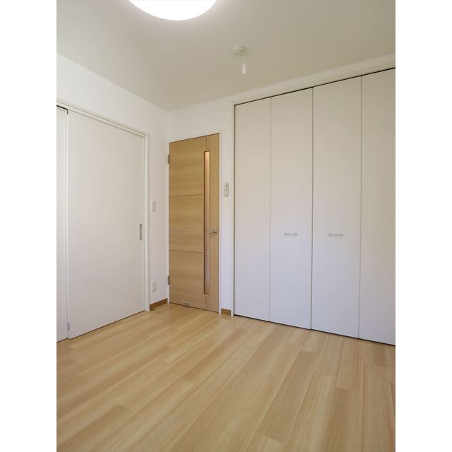 北西側洋室　5帖