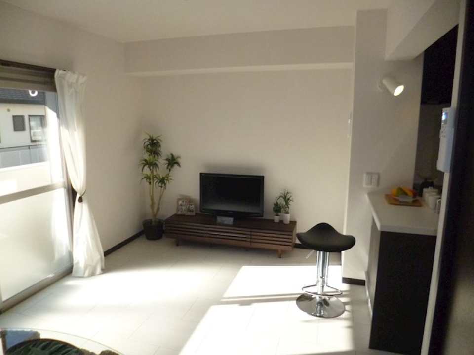 ※画像内の家具はディスプレイ用の為、入居時にはございません。