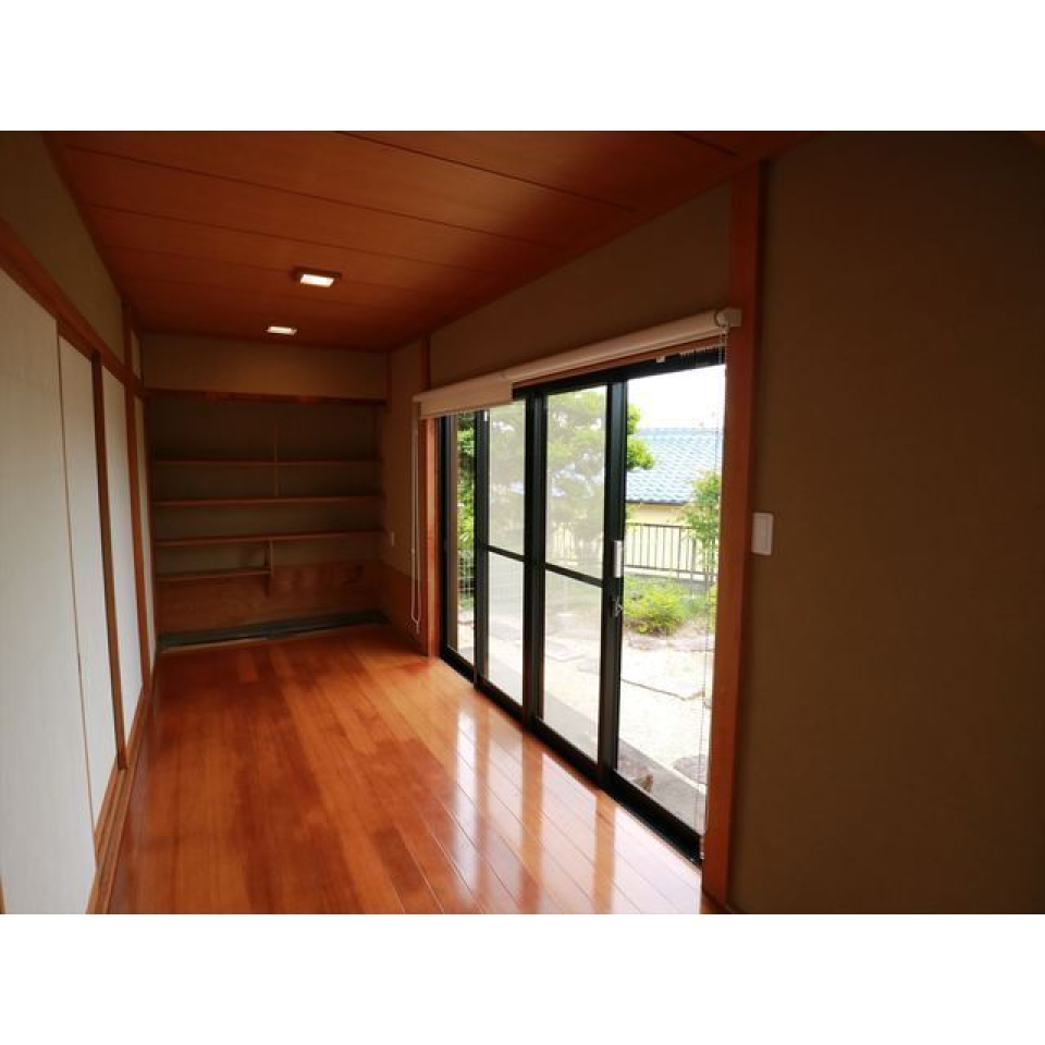 ここからお庭へ出られます。