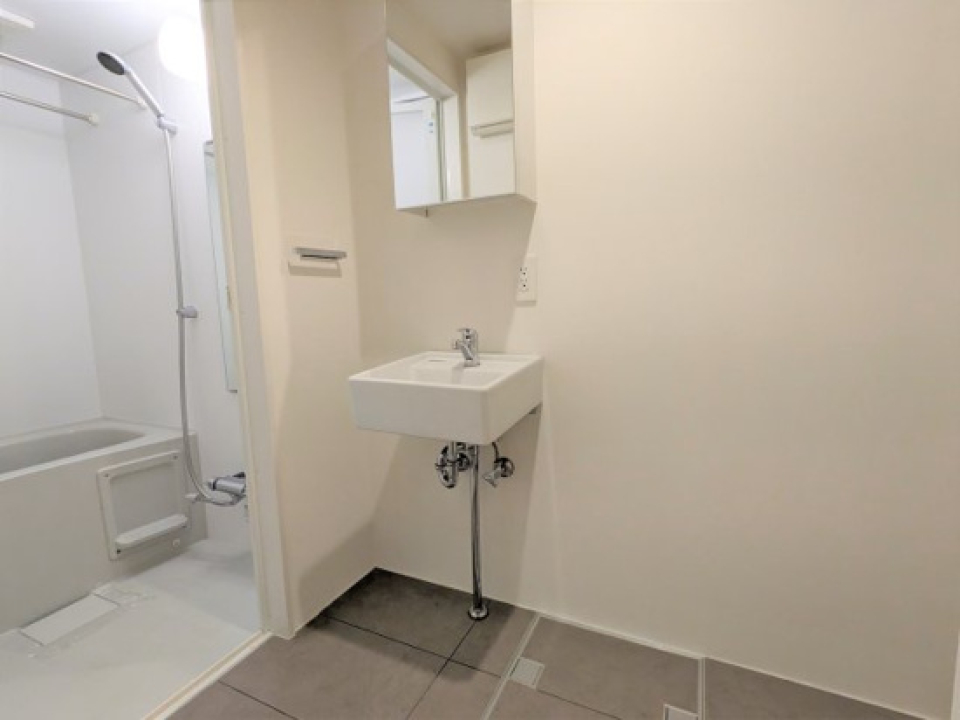 シンプルな洗面化粧台