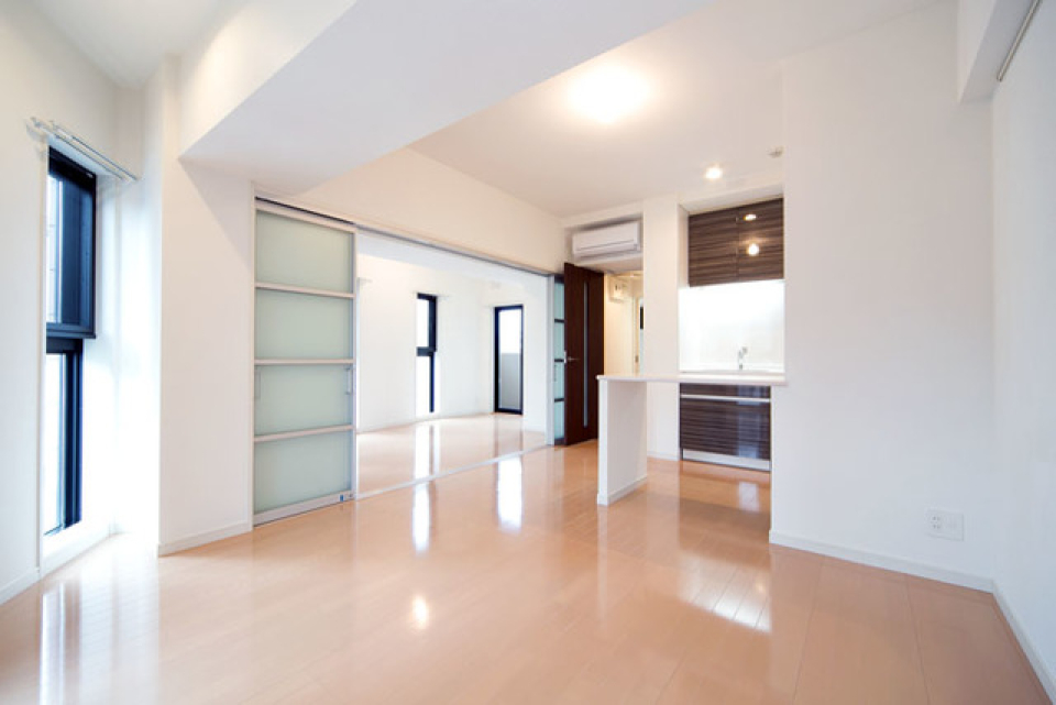 明るく居心地の良さそうな1LDK。※写真は同タイプ住戸です。