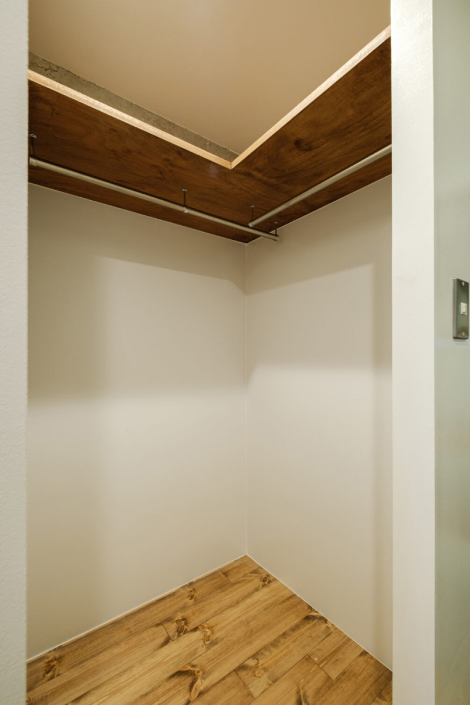 その向かいにWICがあるので、乾燥機付きの洗濯機なら片付けが楽ですね