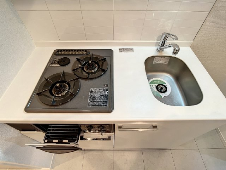 システムキッチン(2口ガスコンロ・グリル付)