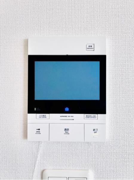 もちろんオートロック付きです。