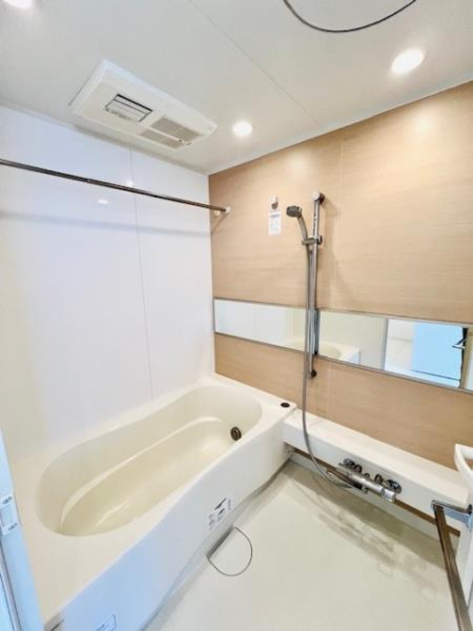 お風呂もかなりワイドなつくりで、優雅なバスタイムを過ごせそう。