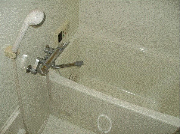 しっかり浴槽のあるお風呂です。