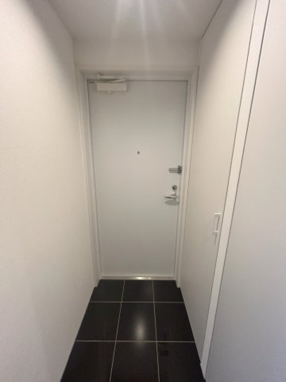 ツルツルの床で高級感を感じます。