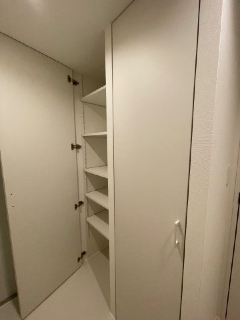 靴はこちらに片付けておきましょう。