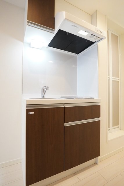 キッチンはコンパクトですが機能的！