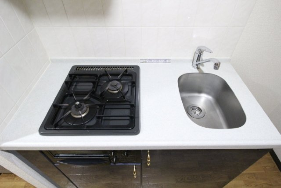システムキッチン（2口ガスコンロ・グリル付）
