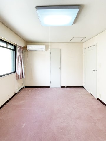 フローリングに変更予定