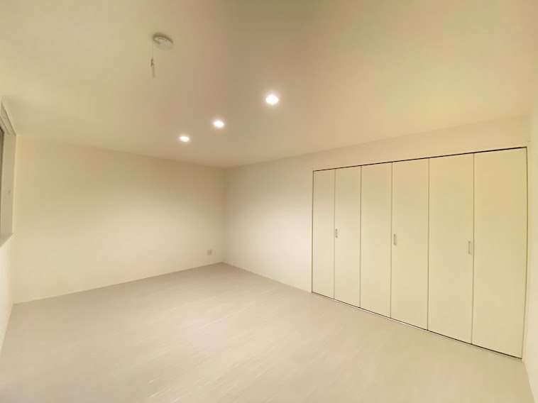 西側洋室　10.6帖