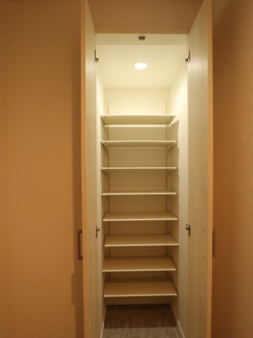 大容量シューズボックスです。