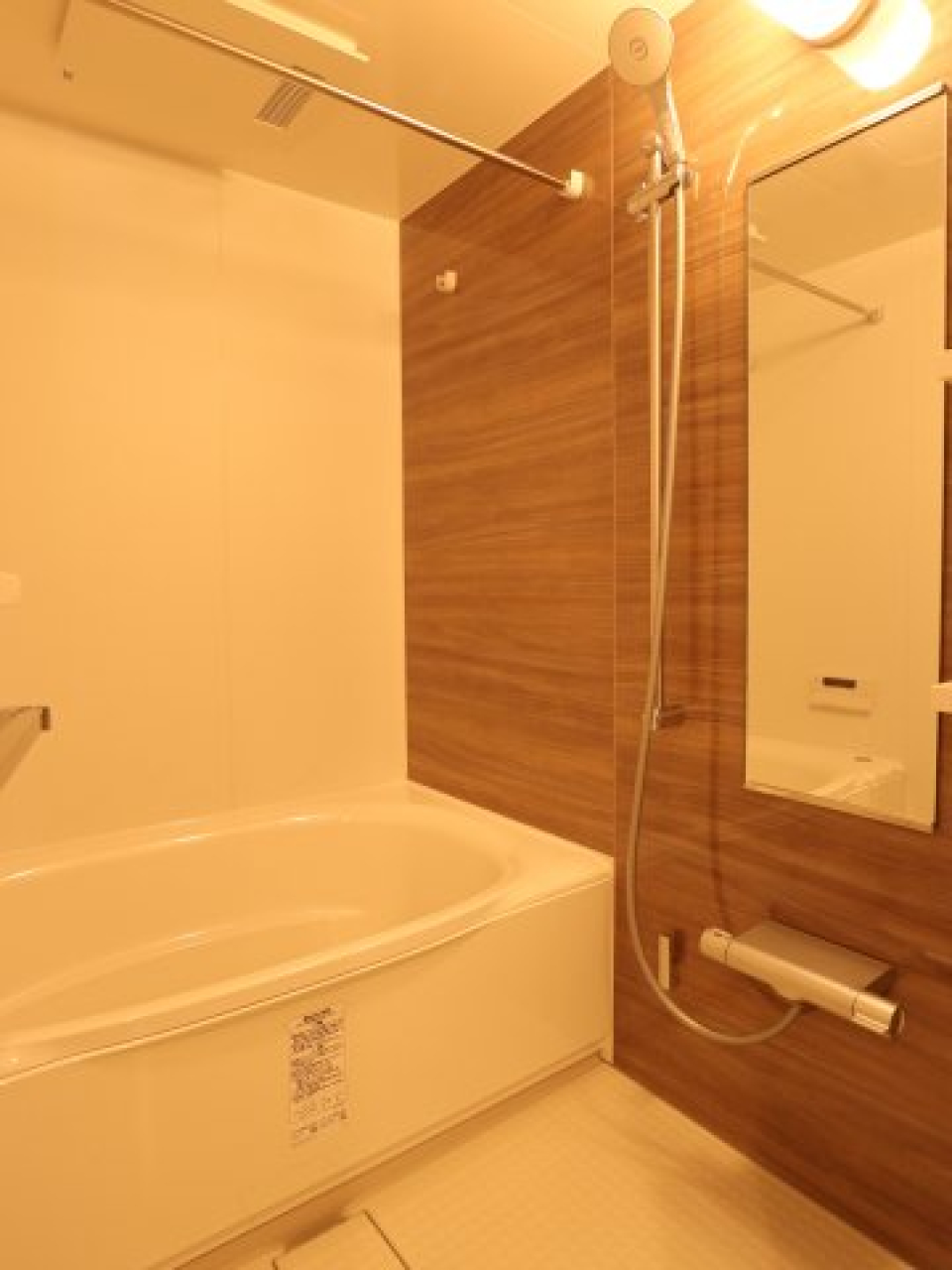 エコアクアシャワーを搭載！浴室冷風、暖房、乾燥完備！