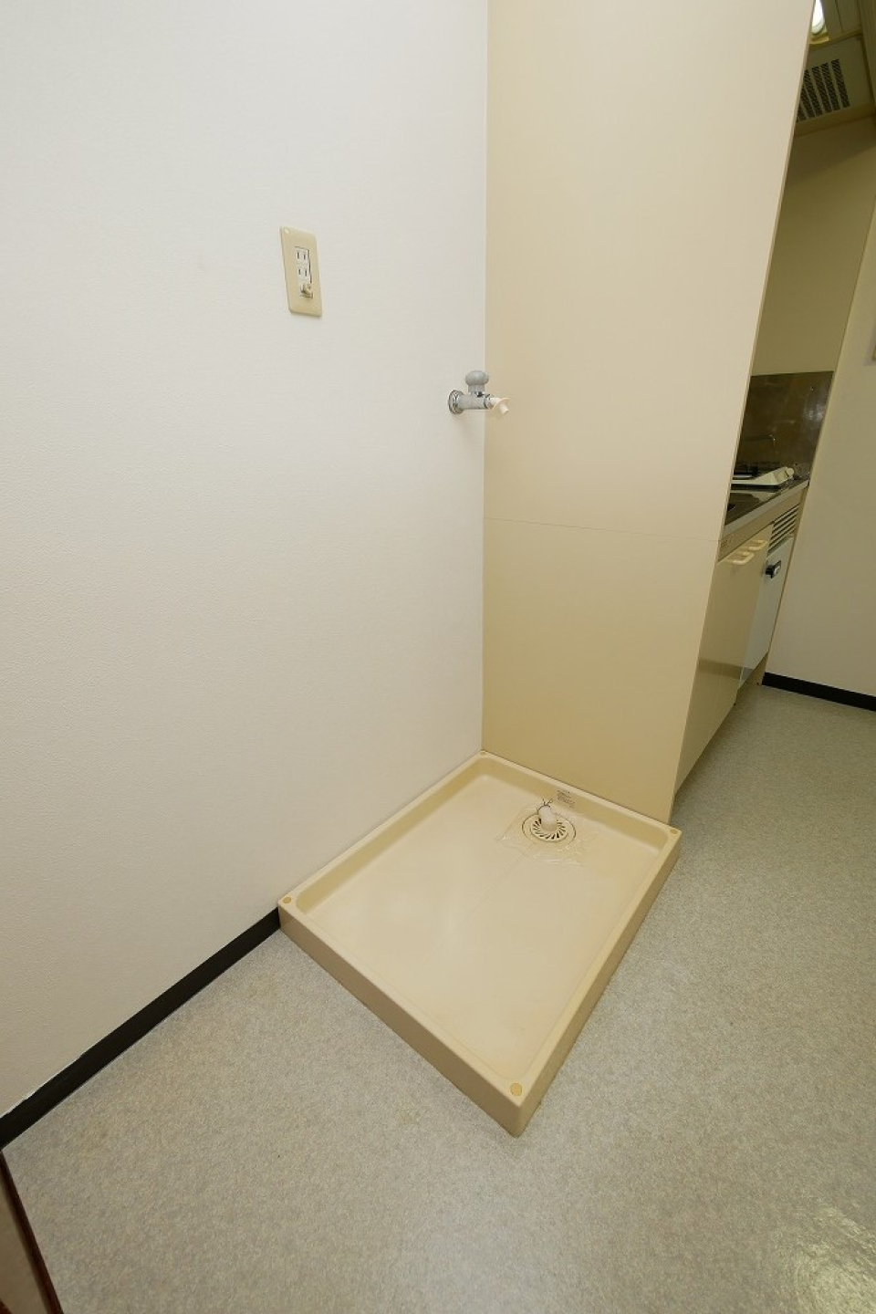 YビルⅢ　308号室　1K　　