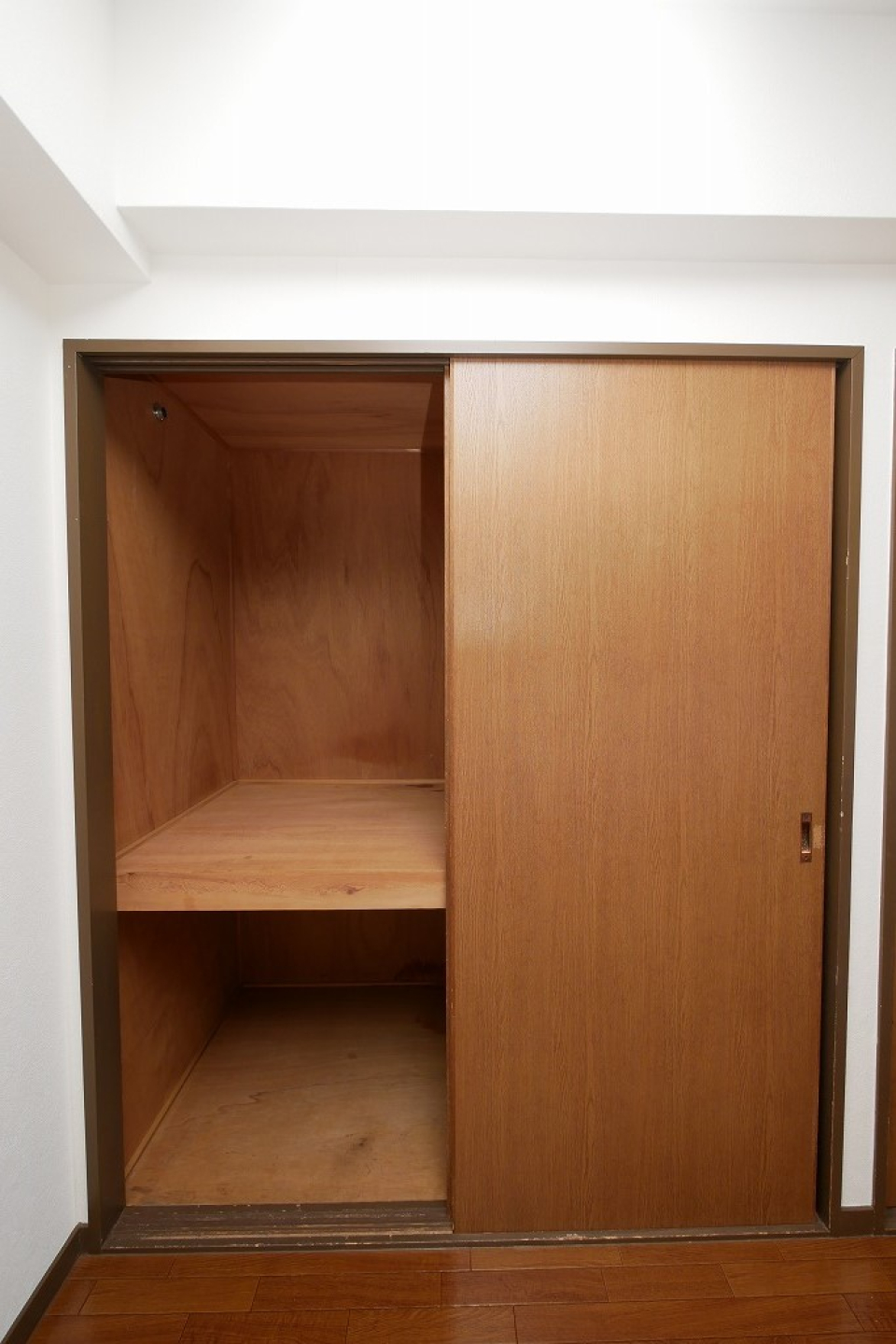 YビルⅢ　308号室　1K　　