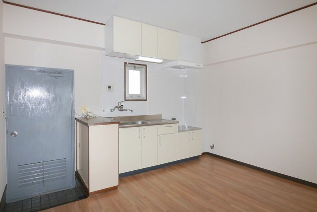 島本マンション　304号室