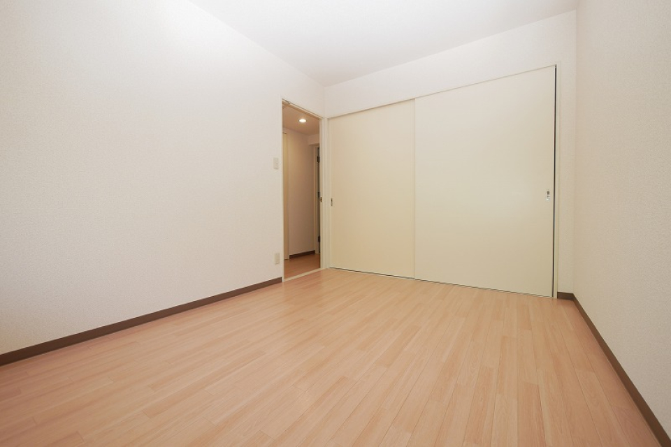 グリーンビュー祇園205号室　　 