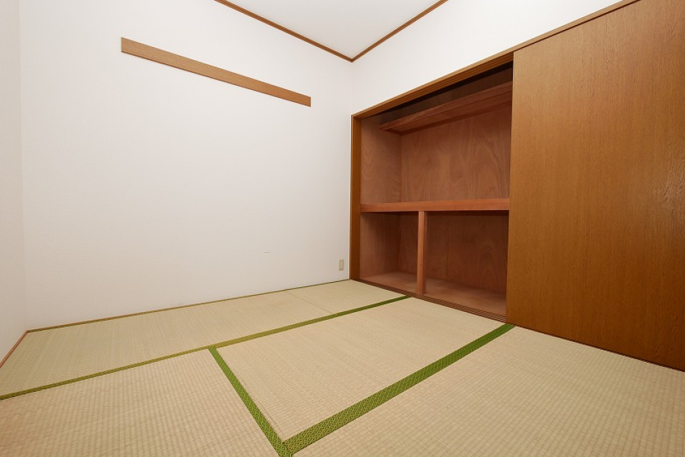 グリーンゼファー202号室