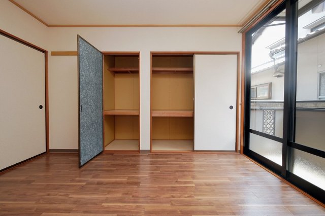 ハイム西本102号室