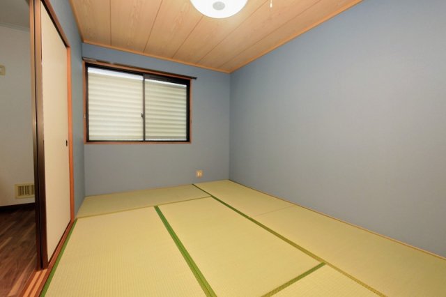 ハイム西本102号室