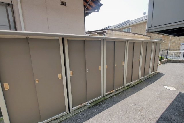 ハイム西本102号室　外部物置
