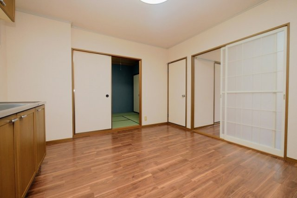 ハイム西本102号室